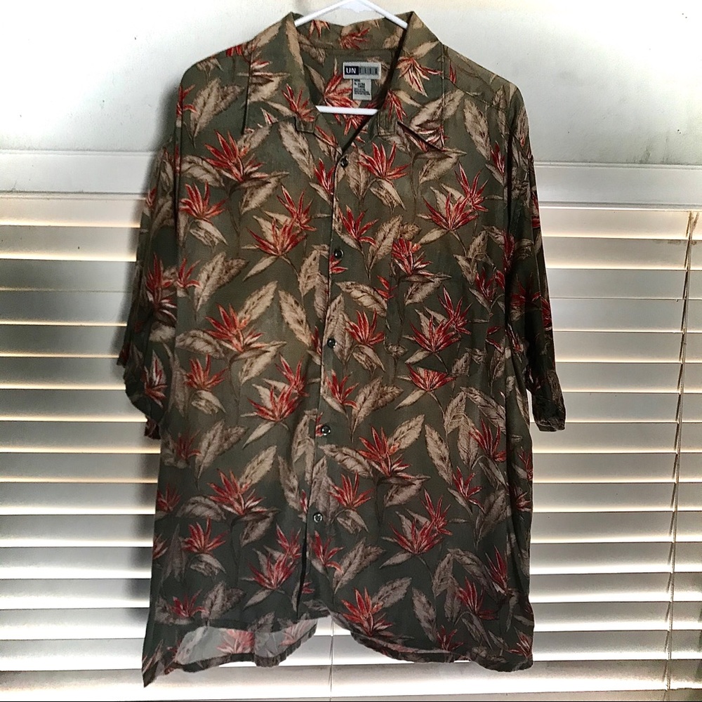 Short sleeve button down Men’s shirt